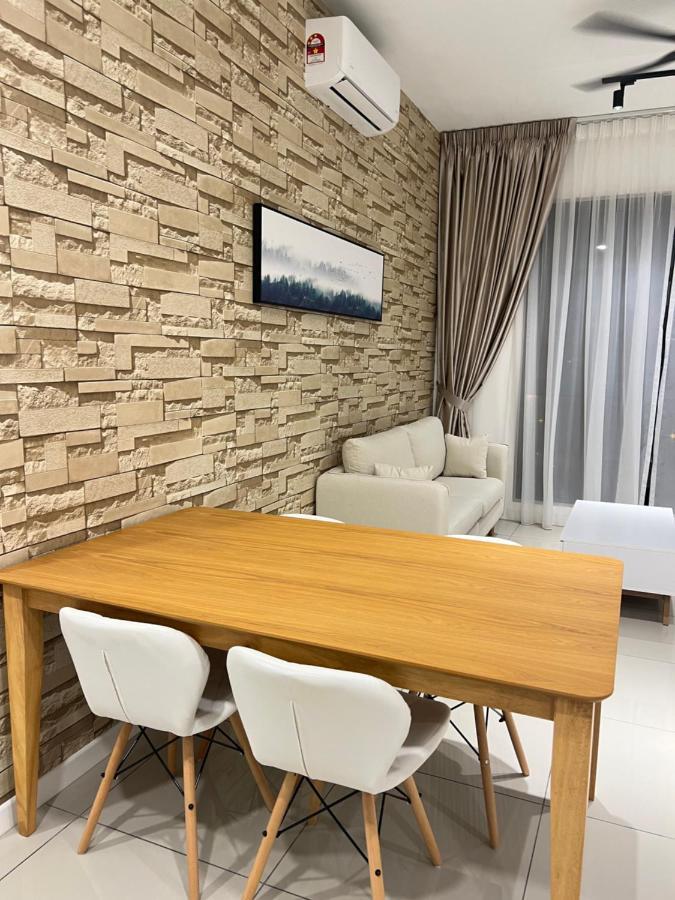Mucihome Clio 3R2B, Putrajaya Condo Near To Ioi City Mall, Alamanda, Hospital Serdang, Wetland Studio Kru Dll- Non Smoking Home For Malaysian Only Eksteriør billede