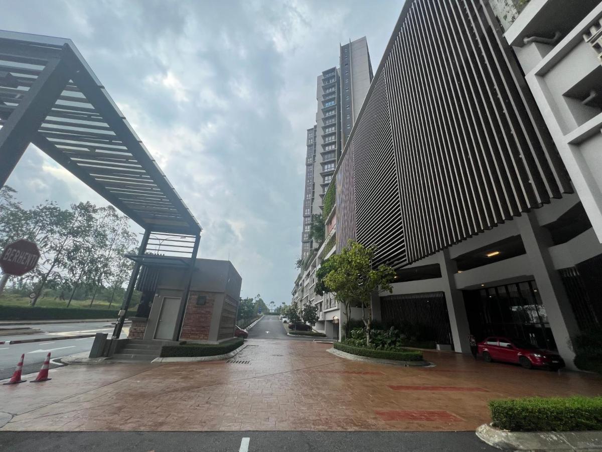 Mucihome Clio 3R2B, Putrajaya Condo Near To Ioi City Mall, Alamanda, Hospital Serdang, Wetland Studio Kru Dll- Non Smoking Home For Malaysian Only Eksteriør billede